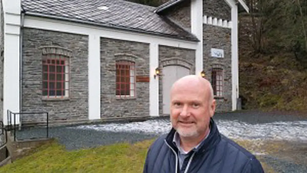 bilde Sveitsere inn i Bekk og Strøm