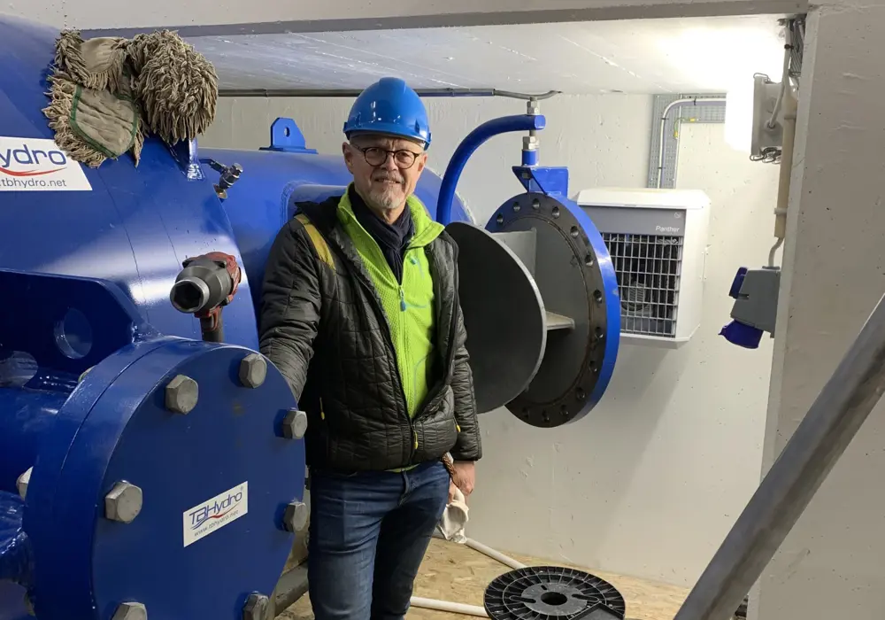 bilde Han vil byggje kraftverk i ei veglaus bygd