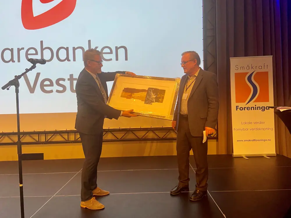 bilde Småkraftprisen 2021 til Bjarne Nereng