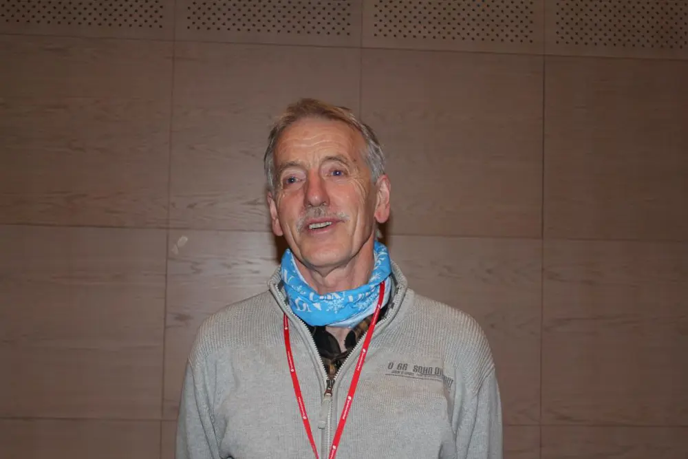 bilde Per Sanderud slår Atle Støyva konkurs