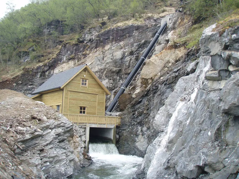 bilde NVE: Småkraft drifter like billig som storkraft